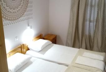 Studios Thomas has Balcony rooms