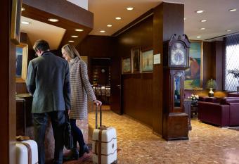 Hotel Holt - The Art Hotel has Balcony rooms