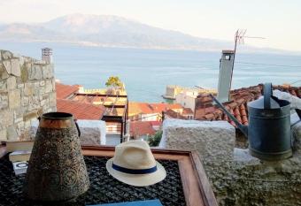 Clock s House has Balcony rooms