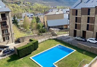 C  lido piso -BONAVISTA-   IDEAL PARA TI Y LOS TUYOS ! has Balcony rooms