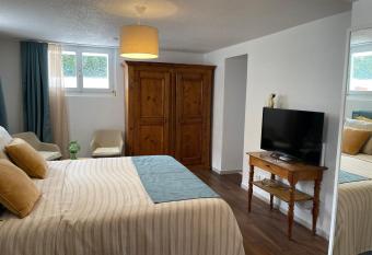 Sweet Home allows 18 year olds to book a room