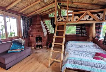 Mushuc Wasi - Casa Suaya La Esperanza allows 18 year olds to book a room