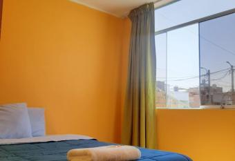 Casa La Ruta Pisco has Balcony rooms