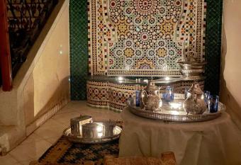 Maison de ville agr  able avec un patio marocain has Balcony rooms