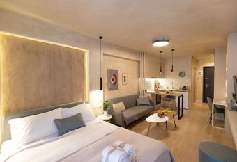 Apo-Zachari elegant apartment has Balcony rooms