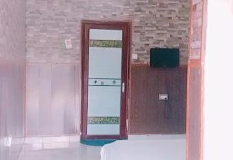 Kingmakeri guesthouse allows 18 year olds to book a room