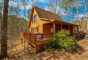 Prime Location, Great Smoky Mountains, Hot tub! has Balcony rooms