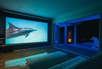 SEADINERS has Balcony rooms