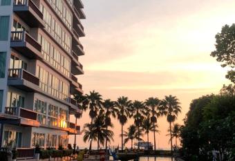The Sand Beach Pattaya has Balcony rooms
