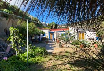 A peaceful country house in Tenerife allows 18 year olds to book a room