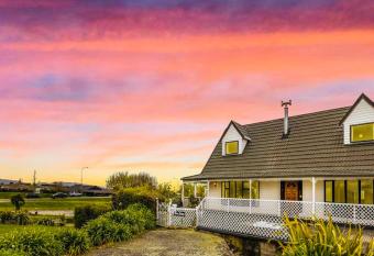 River Cottage has Balcony rooms