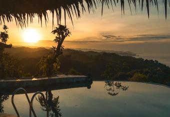 Ama Awa Resort has Balcony rooms