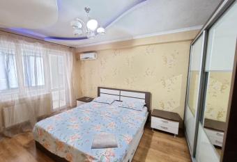 Grand Apartments in Center of City has Balcony rooms
