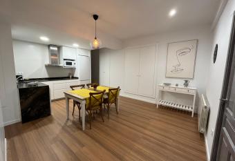 Casa Ferma allows 18 year olds to book a room