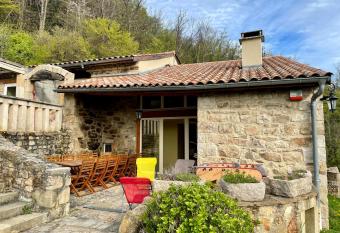 G  te Chez la Marie has Balcony rooms