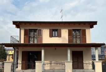 B&B LA VILLA has Balcony rooms