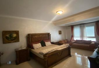 Marina Agadir Appartement has rooms with a private hot tub