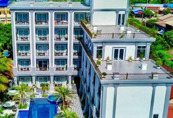 Sky Boutique Kampot has Balcony rooms