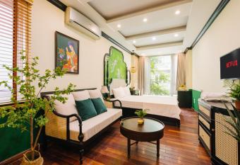 Sun Clover Boutique Hotel has Smoking/Balcony rooms