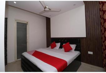 Hotel Royal Palace Jammu has Balcony rooms