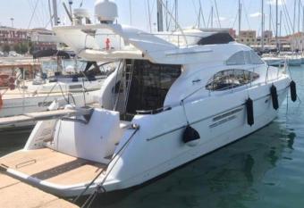 Lady Sun Boat Experience has Balcony rooms