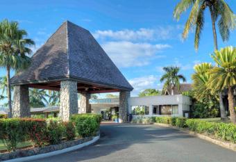 Novotel Nadi has Balcony rooms
