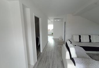 Stan Nova Varos Banjaluka has Balcony rooms