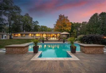 Markham Country Living allows 18 year olds to book a room