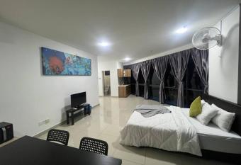 Entire Unit PJ PacificTower Pool Parking Opp JayaOne allows 18 year olds to book a room