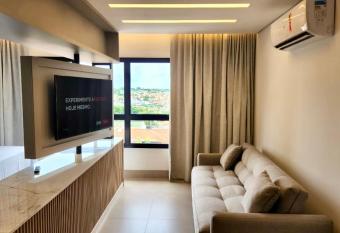 Loft Luxuoso e Confort  vel ao lado do Shopping CG. has Balcony rooms