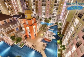 seven seas has Balcony rooms