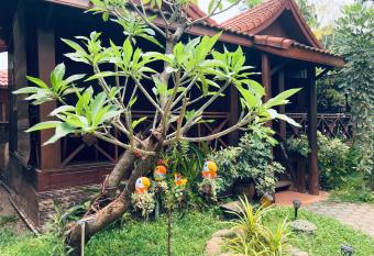 Villa De Mekong has Balcony rooms