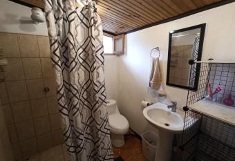 Habitaci  n independiente has Balcony rooms