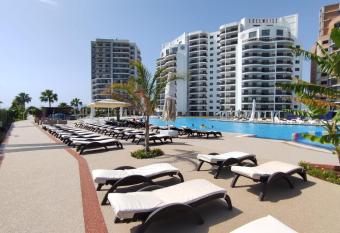 Edelweiss Luxury apartments has Balcony rooms