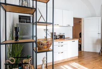 Hlavna Apartment Kosice has Balcony rooms