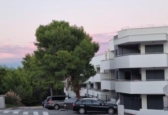 Alena Home - Prestige and new apartment has Balcony rooms