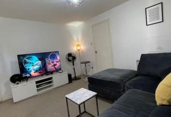 A Cozy Neat One Bedroom Flat allows 18 year olds to book a room