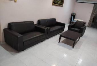 Raja Homestay Kluang has Balcony rooms