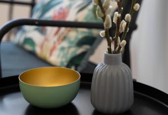 Traumhafte Wohnung zum Wohlf  hlen mit Balkon&Parkplatz has Balcony rooms