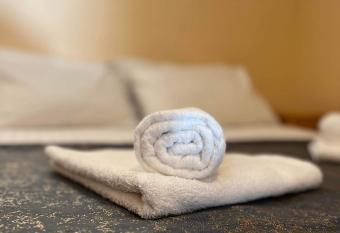 Pensiunea Orizont allows 18 year olds to book a room