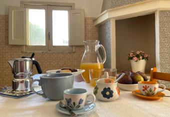 Villa Lina allows 18 year olds to book a room