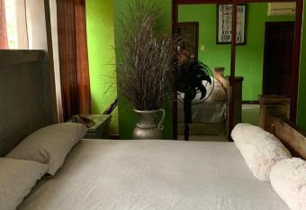 Casa Roma Decima El Belvedero allows 18 year olds to book a room