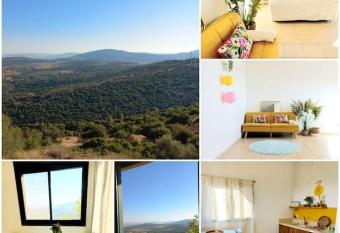 Mountainside experience in Amirim has Balcony rooms