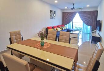 Symphony Tower Premium 3BR 100mbps Wi-Fi & Netflix has Balcony rooms