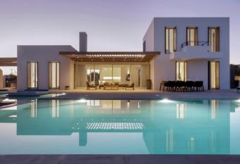 Big Blue Villas allows 18 year olds to book a room