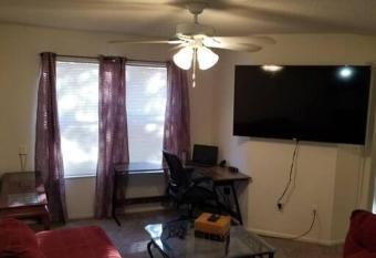 Enjoy and relax has Balcony rooms