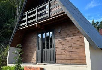 Recanto da Vila - Chal   01 has Balcony rooms