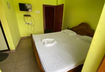 Aiims nagar rest house has Smoking rooms