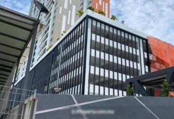 JOVIAL Modern Cozy Homestay `Meritus Perai allows 18 year olds to book a room