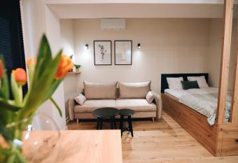 ZatoRest 43 by Housine has Balcony rooms